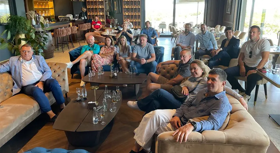 Dodik bodri košarkaše Srbije: Naprijed, orlovi!
