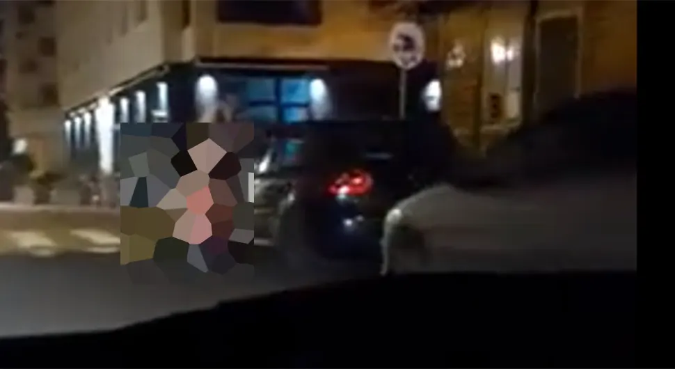 Snimljeni tokom žestokog odnosa na haubi u beogradskom naselju