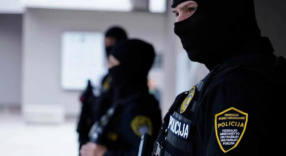 Превара тешка више до 200.000 КМ: Велика акција ФУП-а и МУП-а у Бањалуци, ухапшене двије особе