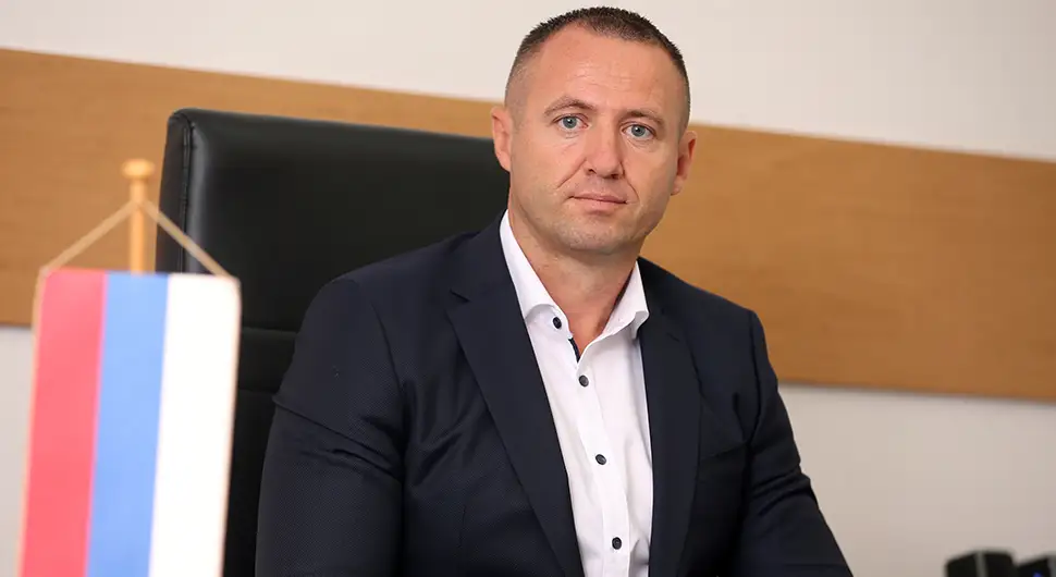 Укупан приход од накнада и пореза на добитак већи од 78 милиона марака