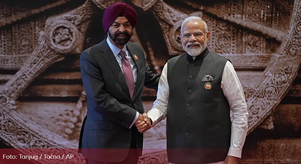 Modi na samitu G20 koristio pločicu na kojoj piše "Barat" umjesto "Indija"