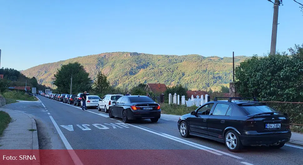 Dvije osobe povrijeđene u sudaru u Drinjači