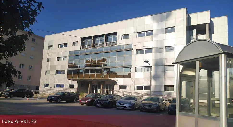Обустављена истрага против наставника за полно узнемиравање ученица