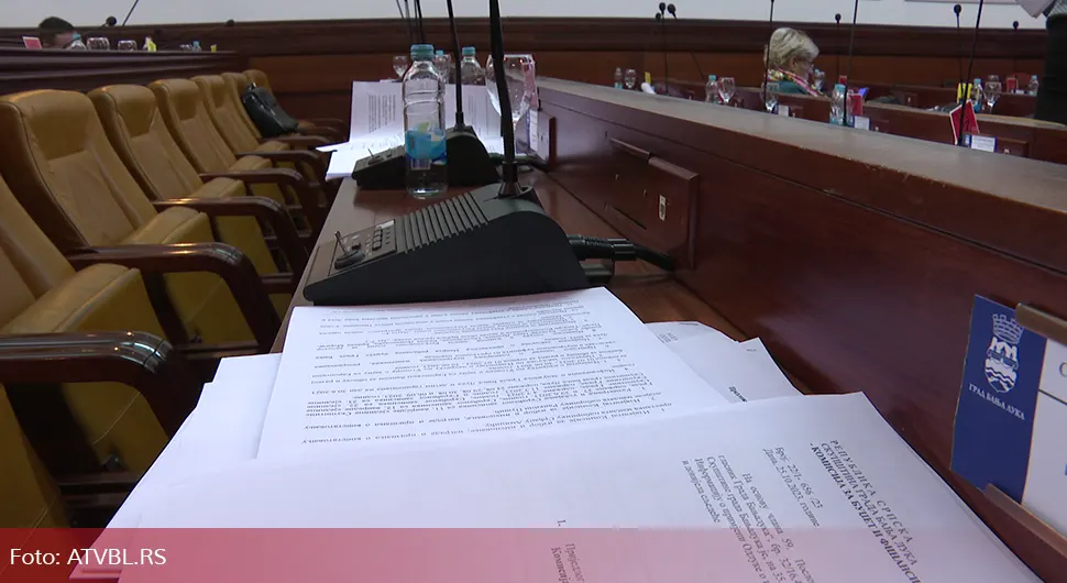 Порука појединаца из бањалучке Скупштине: Никад више немојте гласати ни за кога из овог сазива