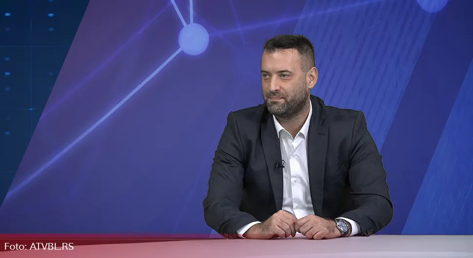 Грмуша краде воду на викендици