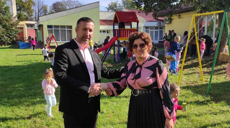 АТОС БАНK у седмици дјетета обрадовала дјецу из вртића “Пчелица Маја” из Новог Града