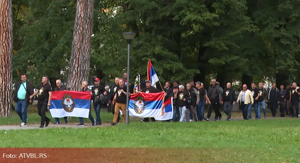 Дончић и дио бораца одржали протест у Бањалуци