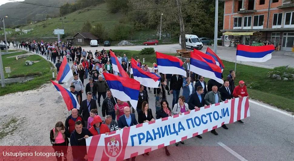 Више од хиљаду људи на скупу "Граница постоји" у Језеру