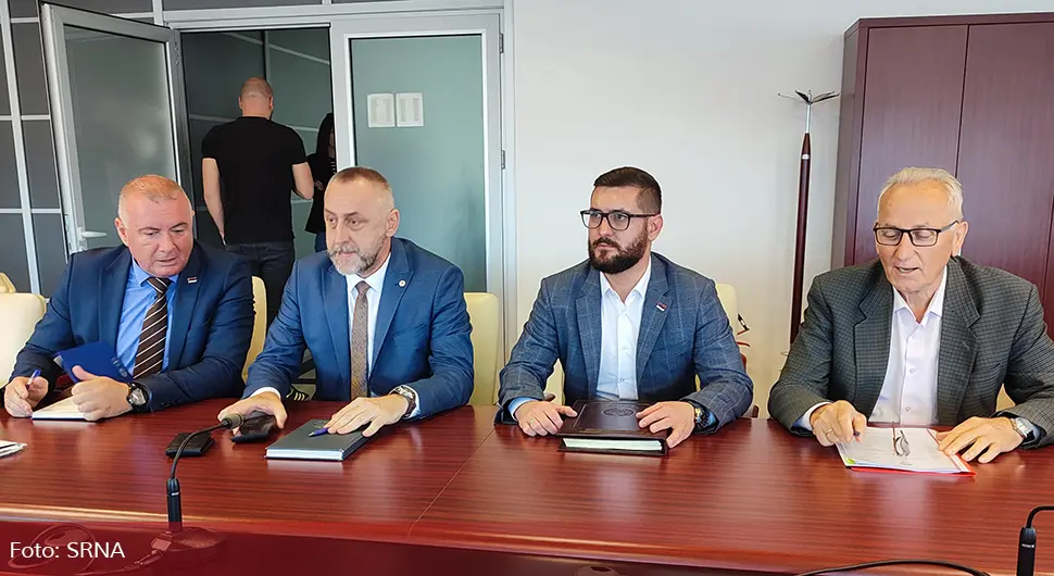 Егић: У току разговори са социјалним партнерима о повећању најниже плате