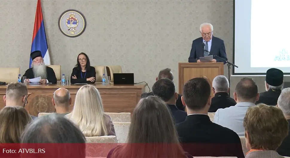 Научни скуп о Чајничком јеванђељу: "Покушавају да отму оно што је наше"