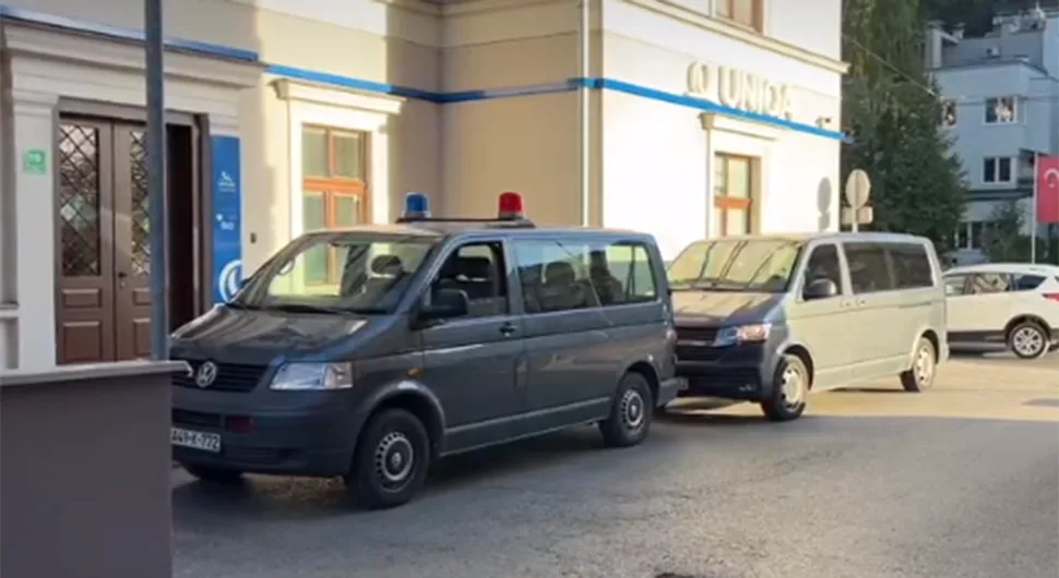 Ево које оружје је пронађено у згради сарајевске општине