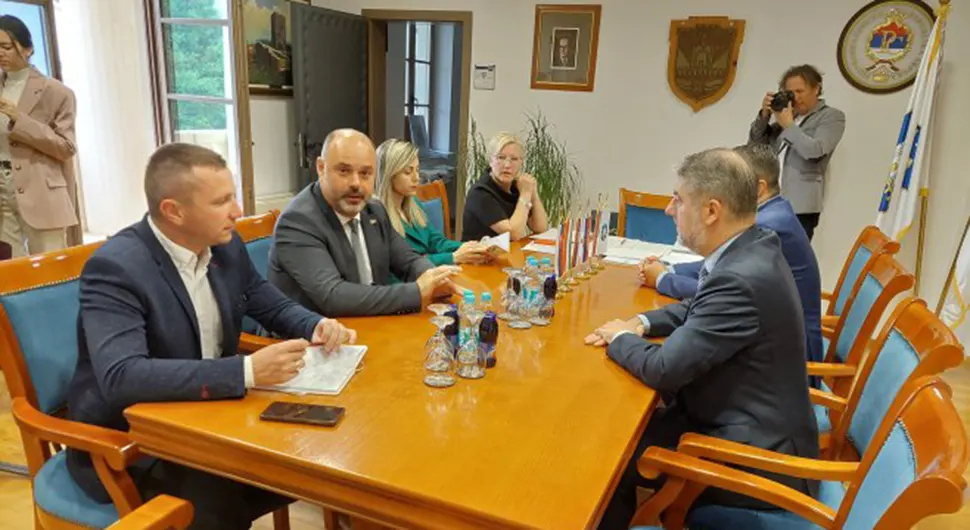 Шеранић обећао помоћ здравственим и социјалним установама