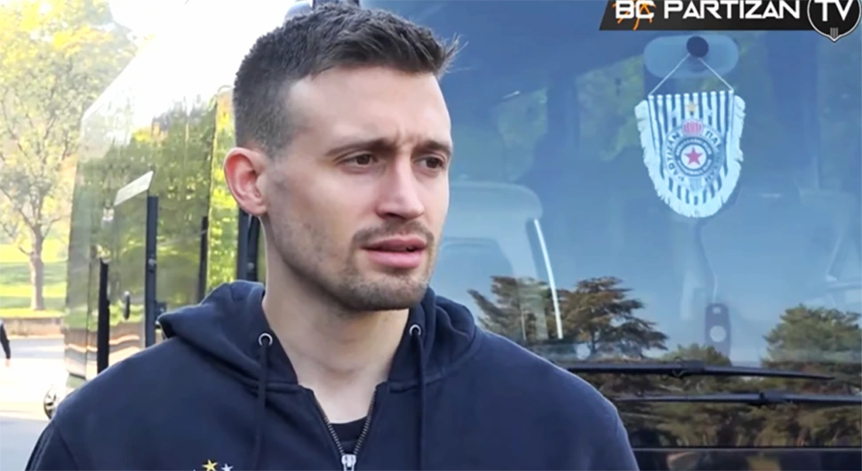 Аврамовић "запалио" навијаче: "Сад ћемо и ми да тучемо!"