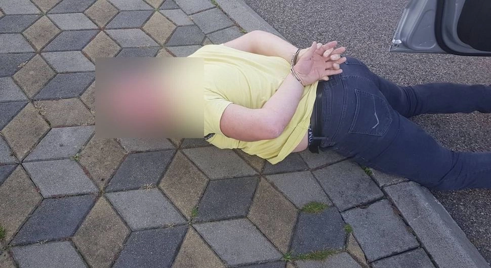 Ухапшен двојац осумњичен да су пријетњама смрћу изнудили новац