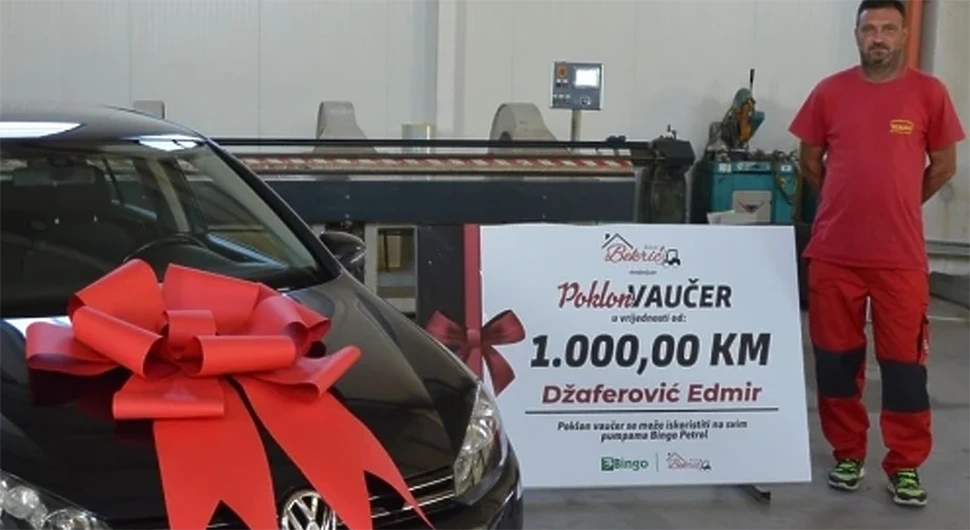 Газда раднику поклонио Голфа 6 и ваучер од 1.000 КМ