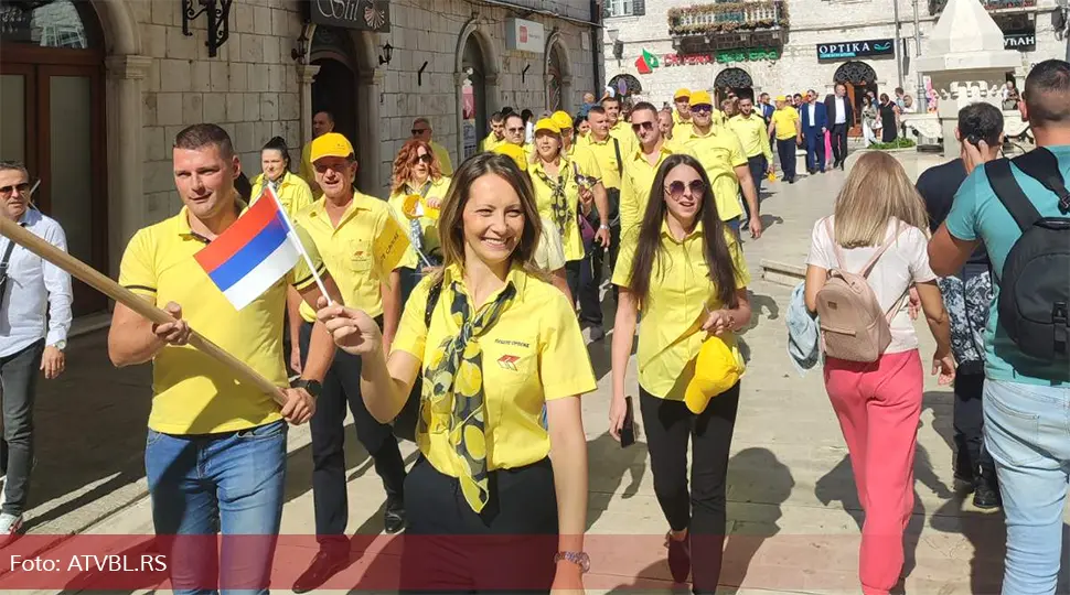 У Требињу обиљежен Дан пошта: Поштари прошетали градом