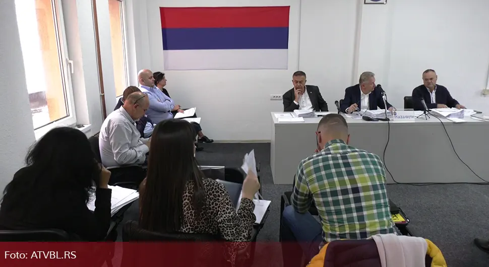 Након осам мјесеци одборници се коначно састали