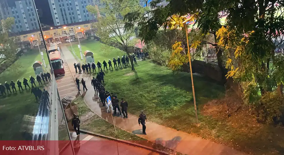 Јаке полицијске снаге на мечу Борац - Сарајево
