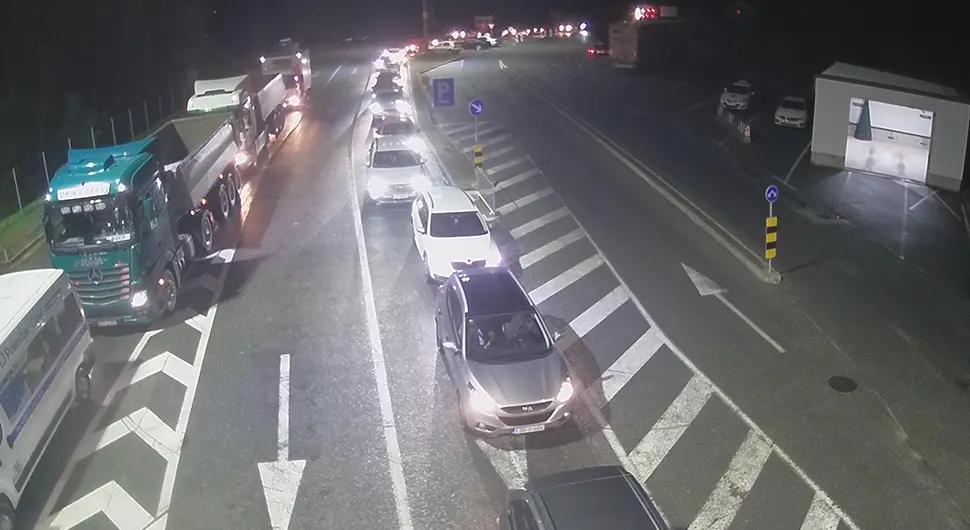 Гужве на границама на улазу у БиХ