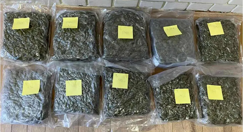 Заплијењено више од пет килограма марихуане, ухапшен младић