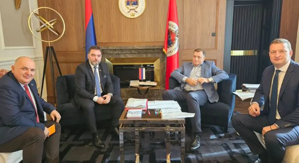 "Представници Српске на заједничком нивоу остају привржени одбрани уставне позиције у БиХ"