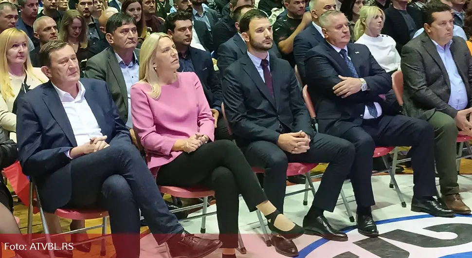 "Лажни Шмит презентује лажни извјештај Савјету који га није верификовао"