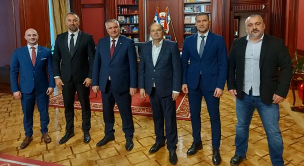 Вишковић са руководством "Славије“: Колективи са традицијом заслужују подршку