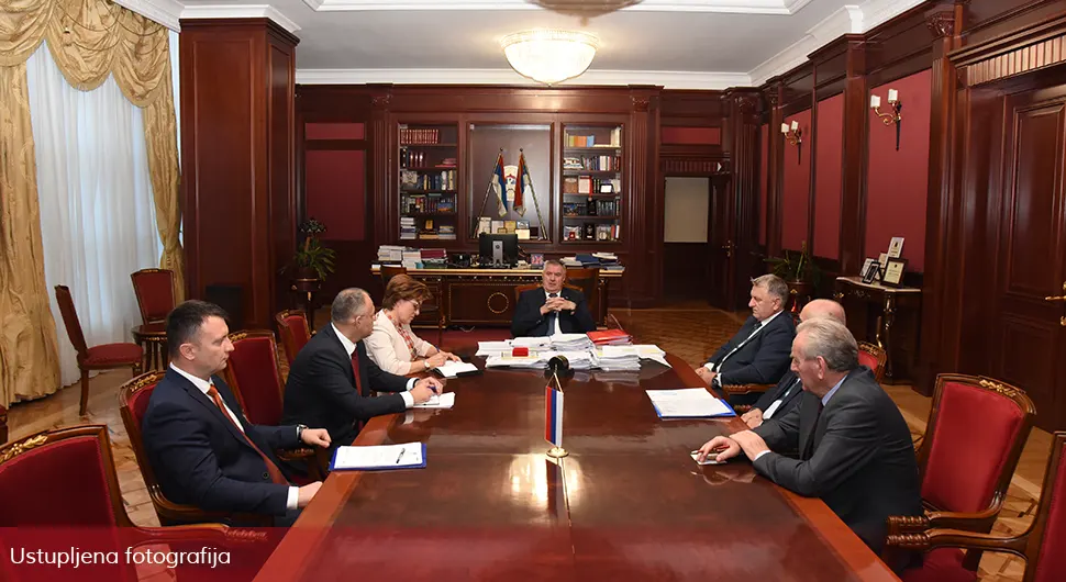 Вишковић разговарао с пензионерима о повећању пензија