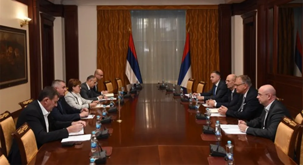 Вишковић са представницима Уније послодаваца о минималној плати