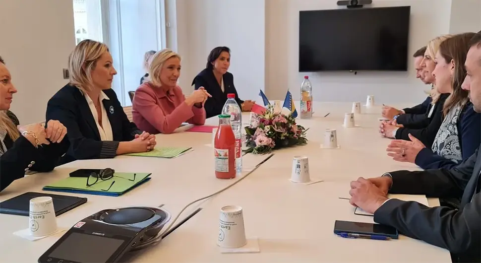 Цвијановићева у Паризу са Ле Пеновом и посланицима Националног окупљања