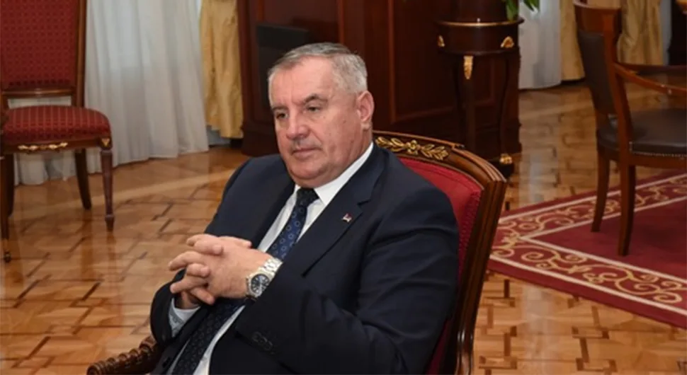 Вишковић на митингу "Бранимо Српску“