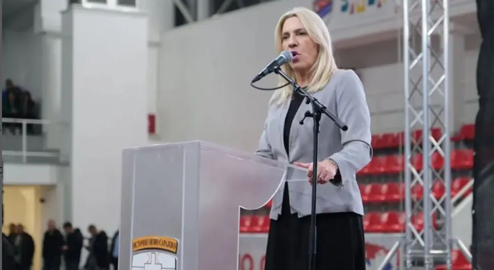 Јасна порука са скупа "Бранимо Српску" у Источном Новом Сарајеву: Не смијемо изневјерити нашу Републику