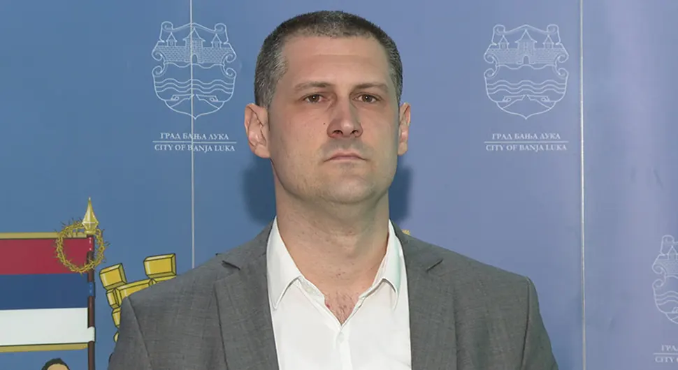 Станић: Повучена одлука о смјени секретара Скупштине Града