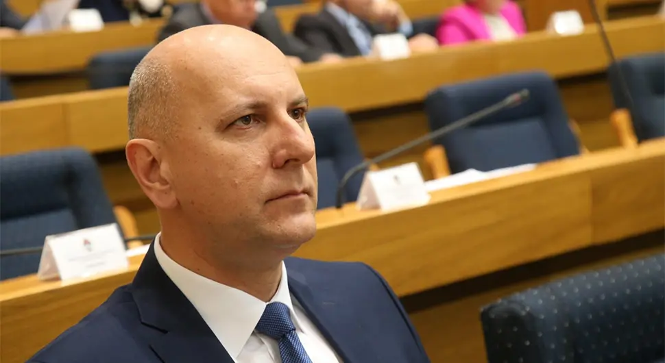 Скоко: СПС не прихвата самовољу – одлуке се доносе унутар партије, а не по кафанама