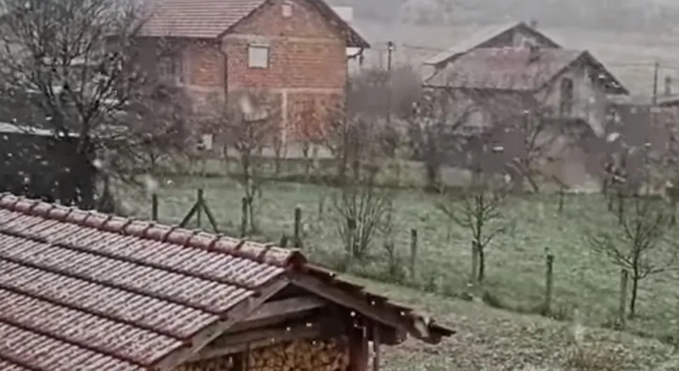Снијег стигао и у Бањалуку
