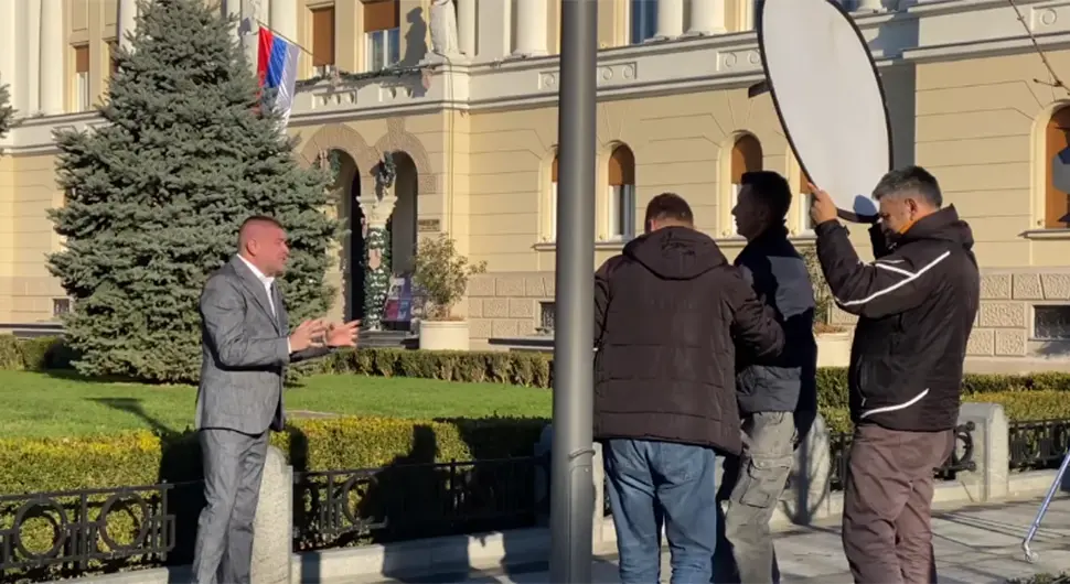 Баја Мали Книнџа снима спот у Бањалуци