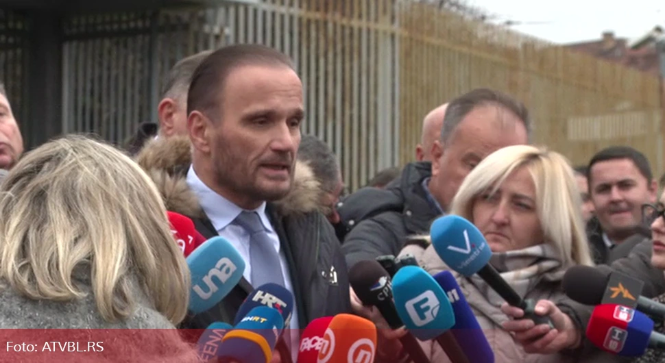 Нобило: Када је Додик потписао указ, "Шмитов" спорни закон није био на снази
