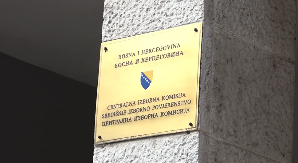Медији: ЦИК се обратио Суду због пресуде Додику