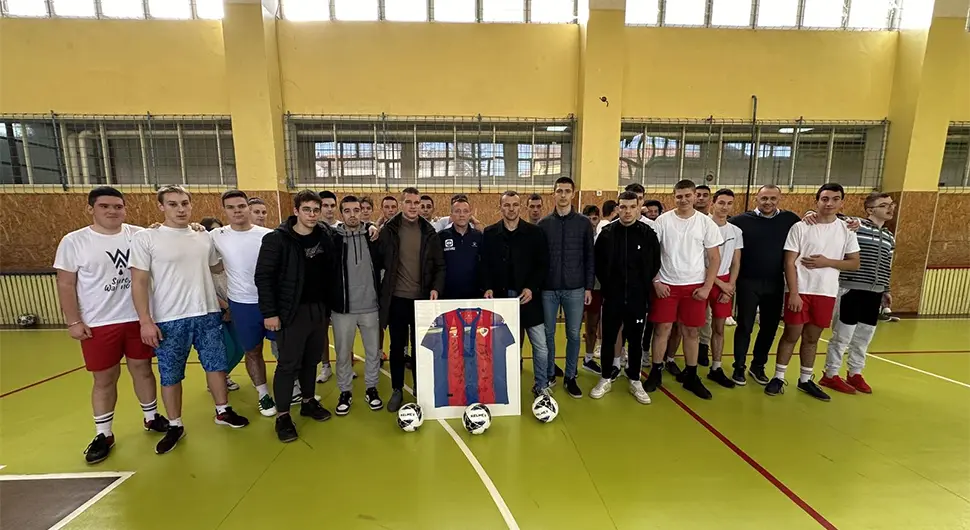 Делегација ФK Борац у посјети Техничкој школи