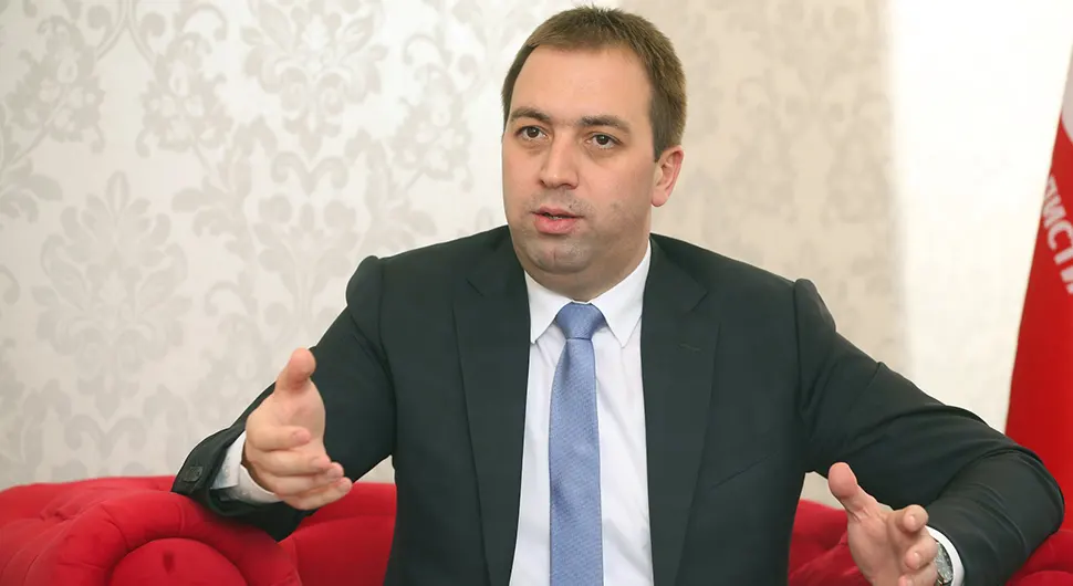 Селак предлаже увођење свакодневног лета Бањалука - Београд