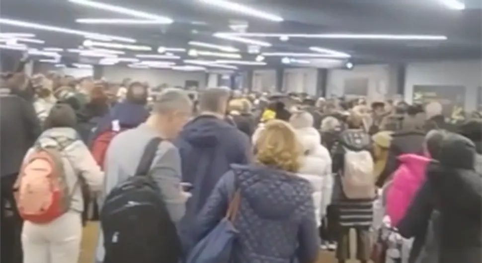 Хаос на београдском аеродрому: Ванредна реакција полиције