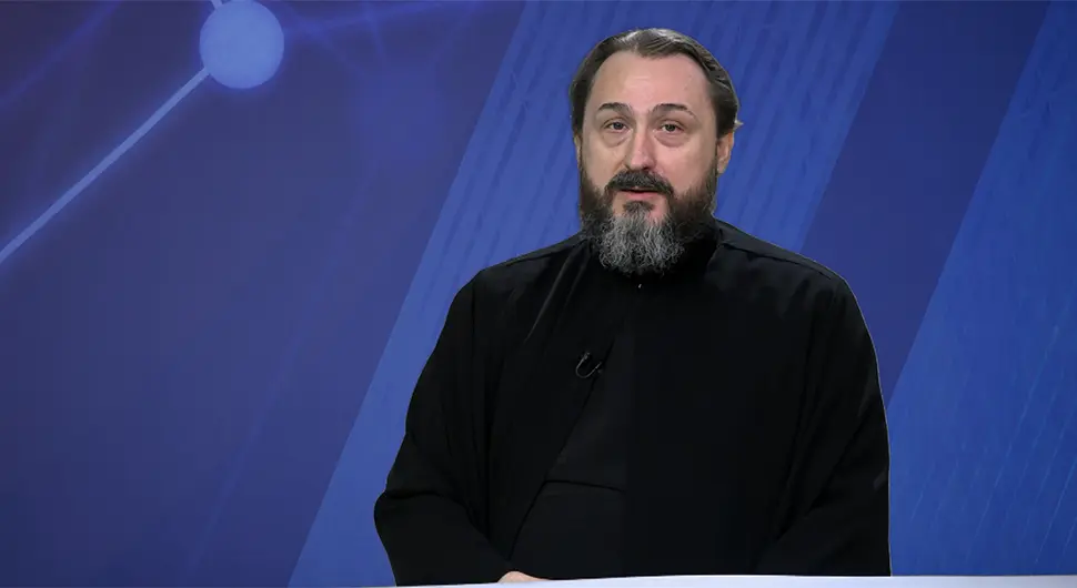 Протонамјесник Грујић: Божић је вријеме кад требамо отворити своја срца, а не само поклоне