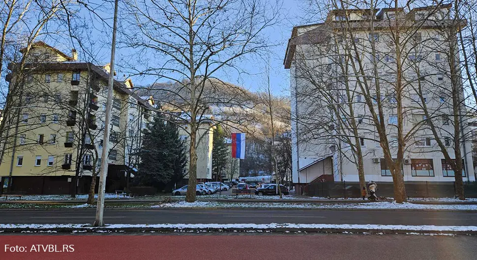 Фотографија дана: Тробојка у Обилићеву