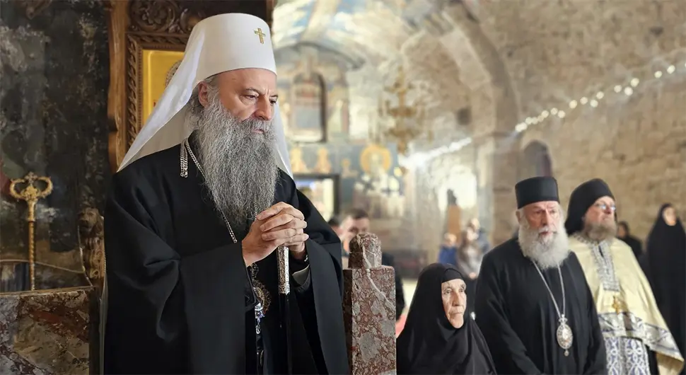Патријарх стигао у Пећку патријаршију, на Косову и Метохији ће дочекати Божић