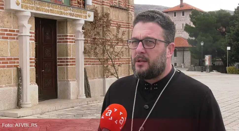 Отац Дражен за АТВ: Обичаји на Божић варирају од мјеста до мјеста
