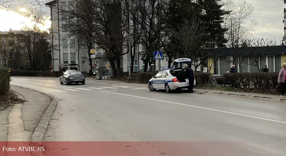 У саобраћајној незгоди у Бањалуци повријеђени жена и дијете