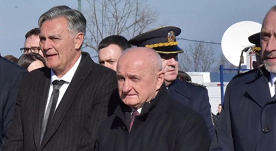 Ђокић: Славна прошлост највећи мотив да бранимо слободу