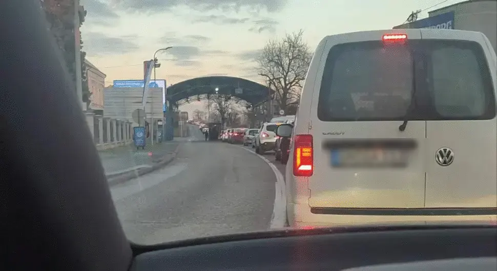 Гужве на ГП Градишка