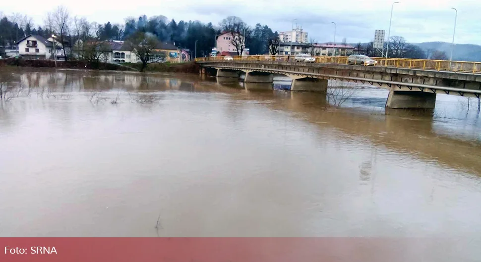 Стагнирају Уна и Сана