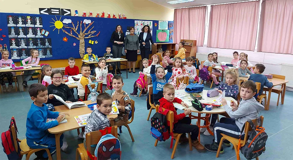 Програм за дјецу у години пред полазак у школу реализује се у 122 васпитно-образовне установе